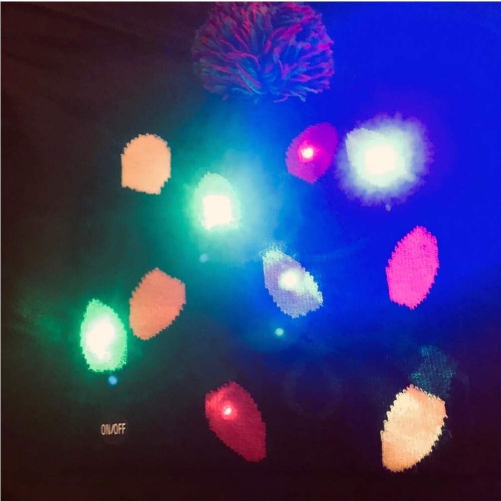 Black beanie hat with lights